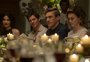 "Gostamos de ver os ricos se comportando mal": Jon Hamm fala sobre a série "Seus Amigos e Vizinhos"