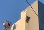 Pintor fica preso em prédio de Caxias e é resgatado pelos bombeiros 
