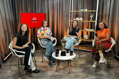 Podcast Resenha das Gurias<!-- NICAID(16010115) -->
