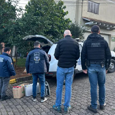 Polícia Civil coleta DNA de casal envolvido em acidente que matou motociclista na BR-116<!-- NICAID(16059641) -->
