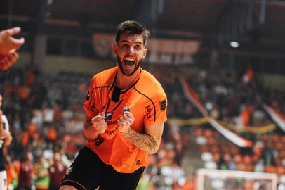 ACBF venceu o Corinthians por 3 a 2 e garantiu o primeiro resultado positivo na Liga Nacional de Futsal (LNF) de 2026.Indexador: Nata<!-- NICAID(16268669) -->