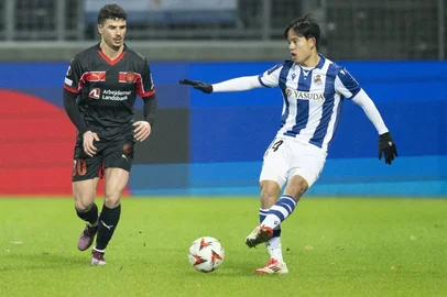 Takefusa Lubo, futebol, Real Sociedad