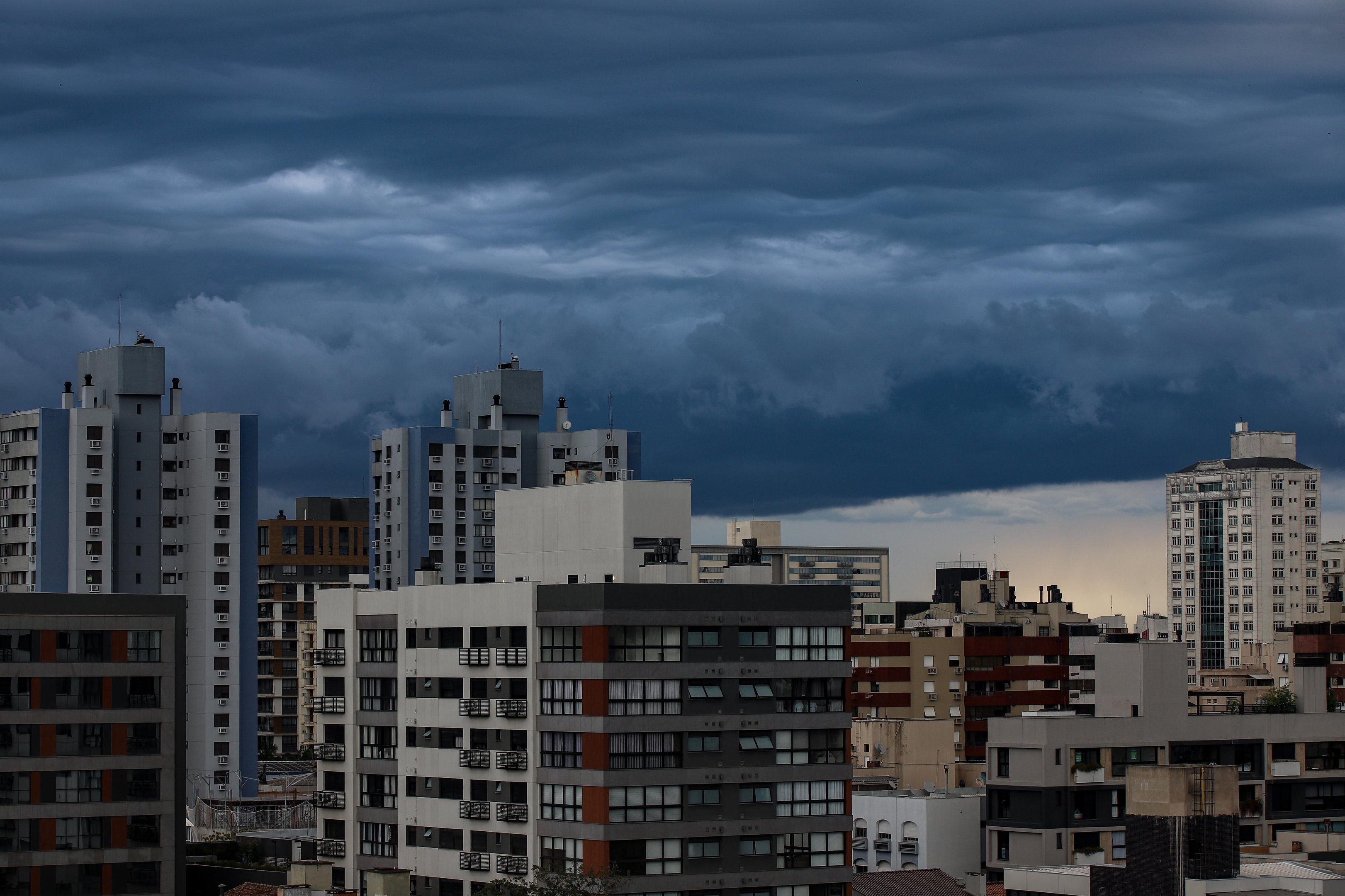 Ciclone extratropical se forma no Sudeste; quais ser&atilde;o as consequ&ecirc;ncias no RS