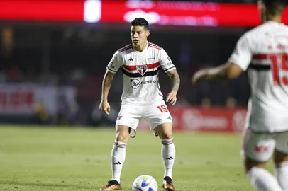 São Paulo x Cuiabá - 26/11/2023Foto: Paulo Pinto / São Paulo FCNa foto: James Rodriguez, meia do São Paulo<!-- NICAID(15672268) -->