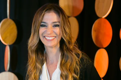 PORTO ALEGRE, RS, BRASIL, 24-05-2016. Mônica Martelli . Gravação do programa do GNT, saia Justa no Teatro do Bourbon Country. (Foto Andréa Graiz/Agência RBS, Rede Social).<!-- NICAID(12219044) -->