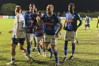 Aimoré / Divulgação Aimoré vence o Esportivo no jogo de ida das quartas de final da Copa FGF no Estádio Cristo Rei, em São Leopoldo.<!-- NICAID(16166290) -->