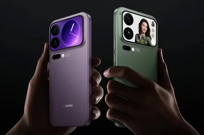 Na última semana, a Xiaomi apresentou oficialmente a sua nova linha de smartphones. Pulando o número 16, a empresa chinesa lançou a geração 17. O grande destaque é o Xiaomi 17 Pro Max, que chega com bateria de longa duração e uma tela extra na parte traseira. O aparelho foi pensado para disputar espaço diretamente com o iPhone 17 Pro Max, também revelado neste mês pela Apple.<!-- NICAID(16140211) -->