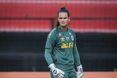 Goleira Leticia Grêmio<!-- NICAID(16045868) -->