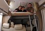 De motor home, com um pequeno viajante