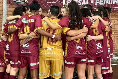 Time do Imigrante Futsal Feminino na final da Copa RS 2025.