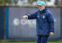Como é tratada a situação de Mano Menezes no Grêmio contra o Atlético-MG