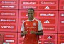 Ansiedade, disputa interna e Gre-Nal: o que Vitinho falou na sua apresentação pelo Inter