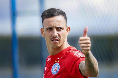 O lateral-esquerdo Iago em treino do Bahia <!-- NICAID(16335146) -->
