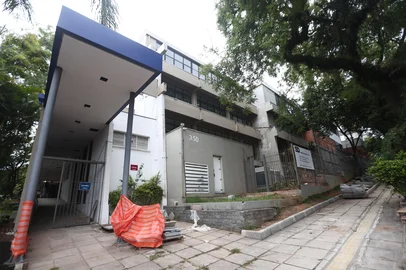 Porto Alegre, RS, BrasilEMpresa compra prédios da ESPM que está encerrando cursos de graduação.<!-- NICAID(15970354) -->