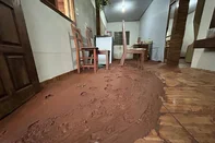 Casa invadida pela agua em Passo Fundo<!-- NICAID(16065247) -->
