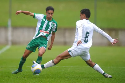 FLORES DA CUNHA, RS, BRASIL, 09/10/2024. Juventude x Goiás, jogo válido pela terceira rodada do Campeonato Brasileiro de Aspirantes e realizado no estádio Homero Soldatelli. (Porthus Junior/Agência RBS)Indexador: BTK                             <!-- NICAID(15887431) -->