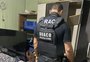 Vídeo mostra criminosos tentando levar celulares e drogas escondidos em potes de comida para dentro de presídio 
