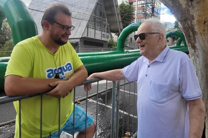 Ex-prefeito Mansueto Serafini Filho confere a 4ª edição do Acquafest, no Parque dos Macaquinhos.<!-- NICAID(16221673) -->