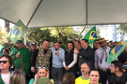 Prefeito Adiló Didomenico na manifestação de 7 de setembro em apoio ao presidente Jair Bolsonaro.<!-- NICAID(15200243) -->