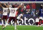 Com direito a olé, Espanha elimina favorita França e volta à final da Copa depois de 16 anos