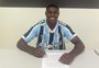 Grêmio assina primeiro contrato profissional com atacante de 17 anos