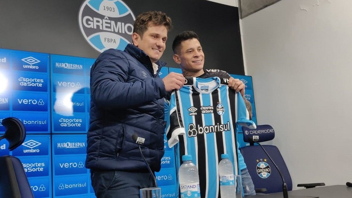 Iturbe explica escolha pelo Grêmio: