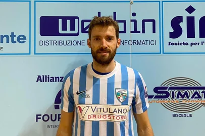 Jogador de futsal caxiense, Matheus Sacon terá sua primeira experiência atuando na itália<!-- NICAID(14972968) -->