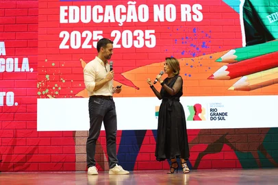Programa do governo estadual: Jovem na EscolaGovernador Eduardo Leite e a secretária da Educação, Raquel Teixeira.<!-- NICAID(15979233) -->