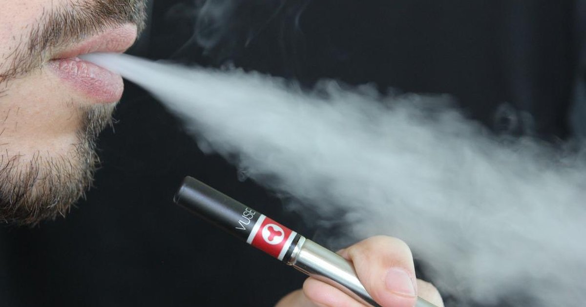 Cigarro eletrônico: quais os riscos e como funciona; uso estaria associado à doença pulmonar do sertanejo Zé Neto | GZH