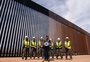 Trump vai pintar muro do México para aumentar calor e impedir escalada de imigrantes
