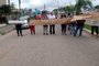 Manifestantes seguem cobrando respostas da CEEE Equatorial em protesto em Arroio Grande - Foto: Valquíria Carvalho/Arquivo Pessoal<!-- NICAID(15729674) -->