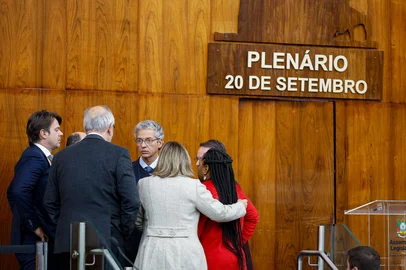 Raul Pereira / ALRS / Divulgação PORTO ALEGRE - RS - BRASIL - 19/05/2026: Sessão plenária Extraordinária . Ordem do dia. Plenário 20 de Setembro.: Foto: Raul Pereira/ALRS. <!-- NICAID(16288763) -->