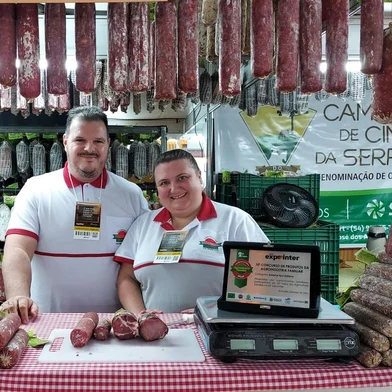Agroindústria familiar Dalla Vecchia, de Aratiba, na Expointer. Angelisa e Douglas Dalla Vecchia.<!-- NICAID(15523634) -->