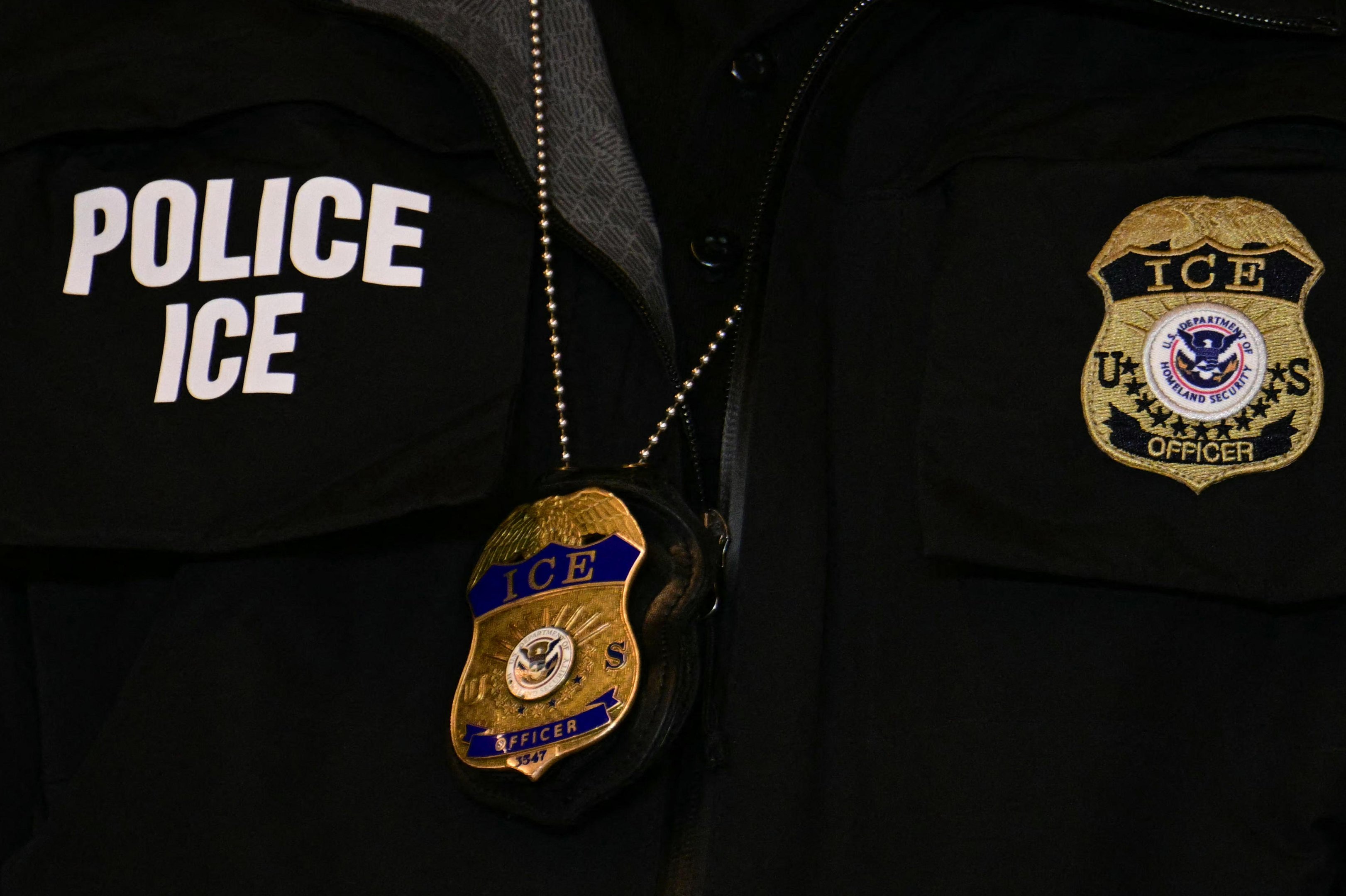 Agentes do ICE usar&atilde;o c&acirc;meras corporais em Minneapolis ap&oacute;s a morte de dois cidad&atilde;os dos EUA