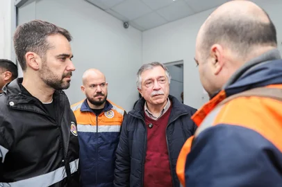 Com previsão de chuva intensa na Serra no fim de semana, governo estadual instala gabinete de crise em Caxias do Sul. Governador Eduardo Leite se reuniu com autoridades no Ciop na manhã deste sábado (28).<!-- NICAID(16069517) -->