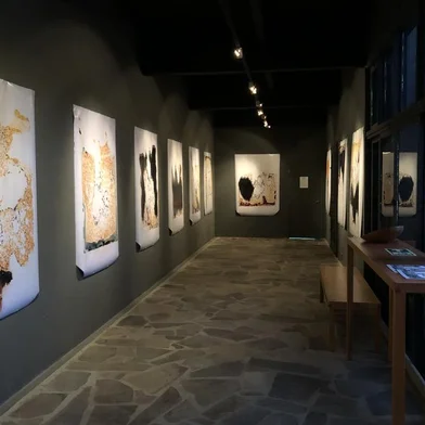 Instituto Cultural Laje de Pedra, o lugar da arte na Serra Gaúcha, lança mostras inéditas com grandes mestres da fotografiaEvento de abertura das exposições que reúnem trabalhos dos ícones contemporâneos brasileiros Cláudio Edinger, Fernando Bueno e João Farkas, dia 27/04, contará com participação de Rubens Fernandes Júnior.Foto da exposição "Nulla", de Fernando Bueno, à mostra na Galeria do Laje - Espaço Kempinski Laje de Pedra<!-- NICAID(15410810) -->