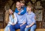 Príncipe William publica foto inédita ao lado dos filhos 