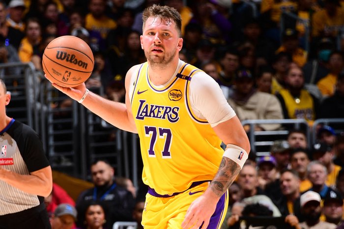 ADAM PANTOZZI / NBAE / Getty Images