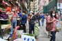 Shoppers buy vegetables a day after many shops ran out of some produce in Hong Hong on February 9, 2022, as stricter Covid-19 restrictions come into force following the city's highest infection numbers since the pandemic began. (Photo by Peter PARKS / AFP)<!-- NICAID(15010774) -->