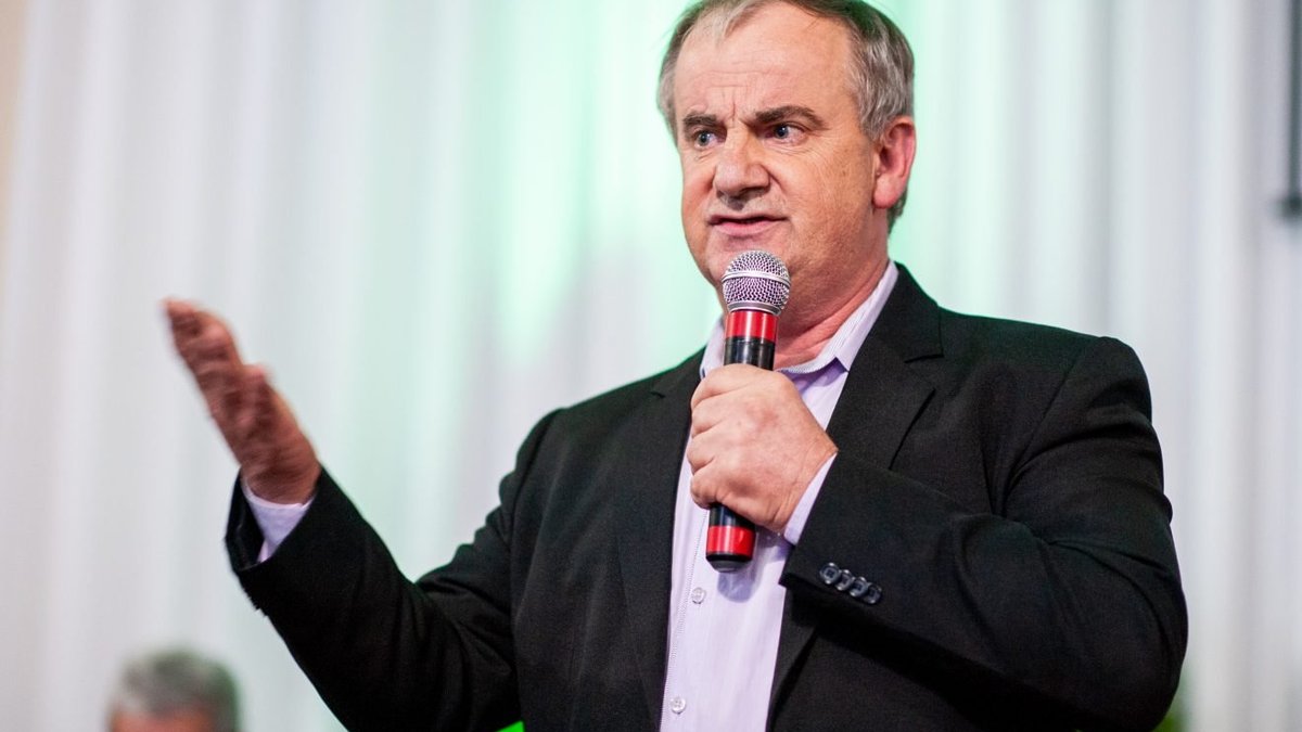 "Não vamos jogar a história de 57 anos da cooperativa no lixo", diz presidente da Piá