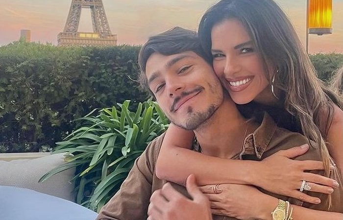 @marianarios Instagram