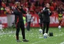 Como Filipe Luís neutralizou estratégia de Roger para marcar saída de bola do Flamengo