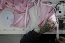 Porto Alegre, RS, Brasil, 15-05-2024: Voluntarias e voluntarios de cursos de moda produzem pecas de roupas intimas plus size para mulheres desabrigadas na sede do Senac. Foto: Mateus Bruxel / Agencia RBSIndexador: Mateus Bruxel<!-- NICAID(15764837) -->