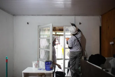 Porto Alegre, RS, Brasil, 05/05/2023 - Iniciativa promove reforma de casas na Restinga - Foto: Anselmo Cunha/Agência RBS<!-- NICAID(15421400) -->