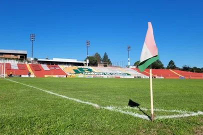Jogo de ida das quartas de final da Divisão de Acesso, entre Passo Fundo e Santa Cruz, será no estádio Vermelhão da Serra.<!-- NICAID(15488930) -->