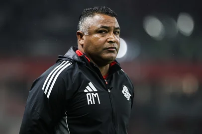 PORTO ALEGRE, RS, BRASIL, 27-07-2025: Internacional x Vasco pelo Campeonato Brasileiro. O Internacional do técnico Roger Machado busca a quarta vitória em sequência após a parada. O duelo é válido pela 17ª rodada do Brasileirão.Foto: Renan Mattos / Agência RBS<!-- NICAID(16088850) -->