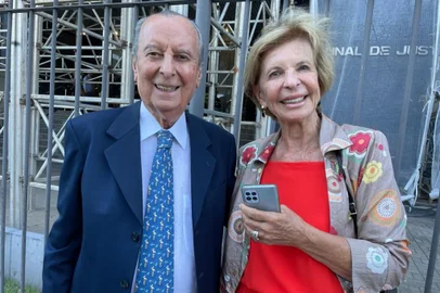 Ex-governadores Jair Soares (PP) e Yeda Crusius (PSDB) prestigiaram posse da nova diretoria do Tribunal de Justiça do Rio Grande do Sul.<!-- NICAID(15667494) -->