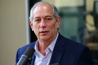 PORTO ALEGRE, RS, BRASIL - 10/07/2019 - Ciro Gomes participa do programa Gaúcha Atualidade nos estúdios da Rádio Gaúcha.<!-- NICAID(14158318) -->