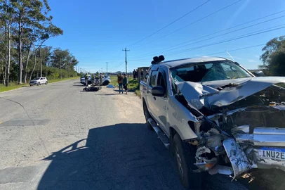 Igor Islabão / Grupo RBS Motociclista morre em acidente em pelotas<!-- NICAID(16135456) -->
