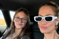 Anne-Marie Garnero, filha da modelo piauiense Schynaider Moura, morreu aos 16 anos após sofrer uma parada cardíaca no domingo (21). A morte foi confirmada ao g1 pelo tio da jovem, o advogado Shaymmon Moura.<!-- NICAID(16130123) -->